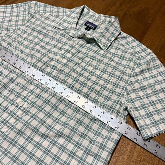 Patagonia Button Front Shirt Men’s Medium / M Green Plaid Organic Cotton Blend - Picture 4 of 5
